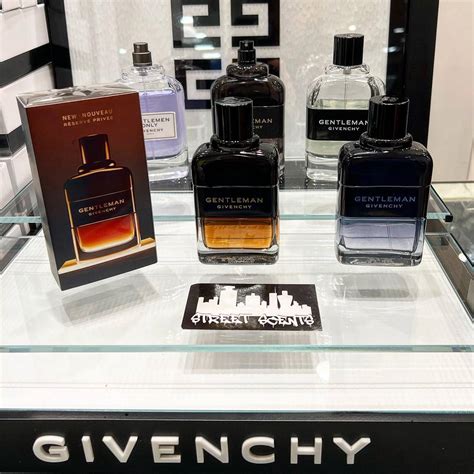 givenchy fin de siècle.